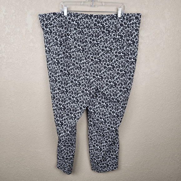 Lane Bryant Black White The Allie Holiday Pants Size 26 (2932) - Picture 3 of 7